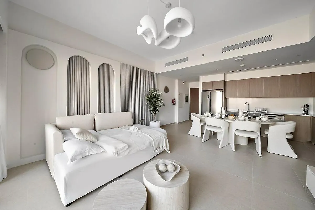Apartment First Class 2Br Burj Khalifa & Fountain View Dubai