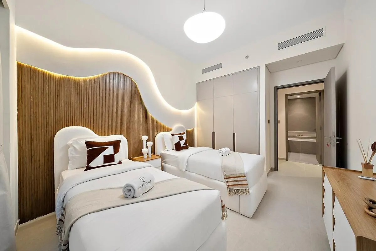First Class 2Br Burj Khalifa & Fountain View Dubai Apartment
